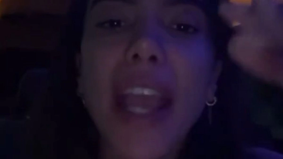 Anitta apoia Paes no RJ como melhor prefeito