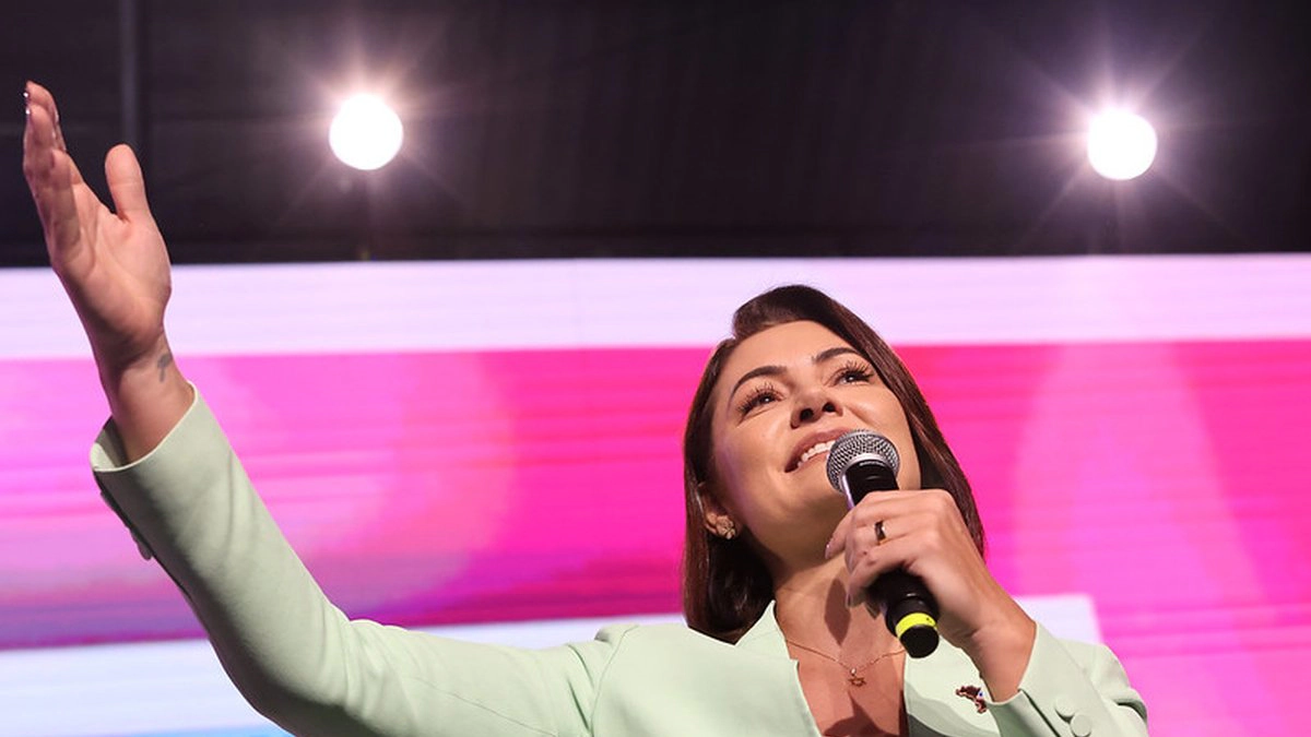 Michelle viaja ao Amazonas para apoiar Maria