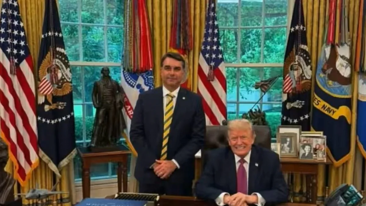 Trump elogia desempenho de Flávio Bolsonaro